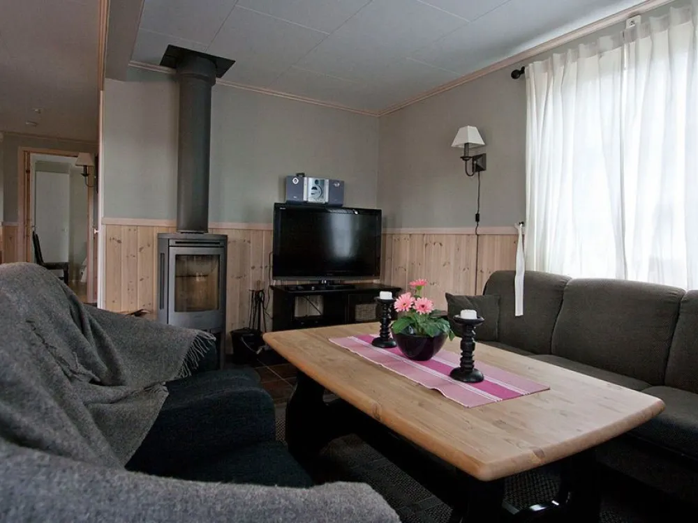 Snövägen 90, 12+3 bäddar